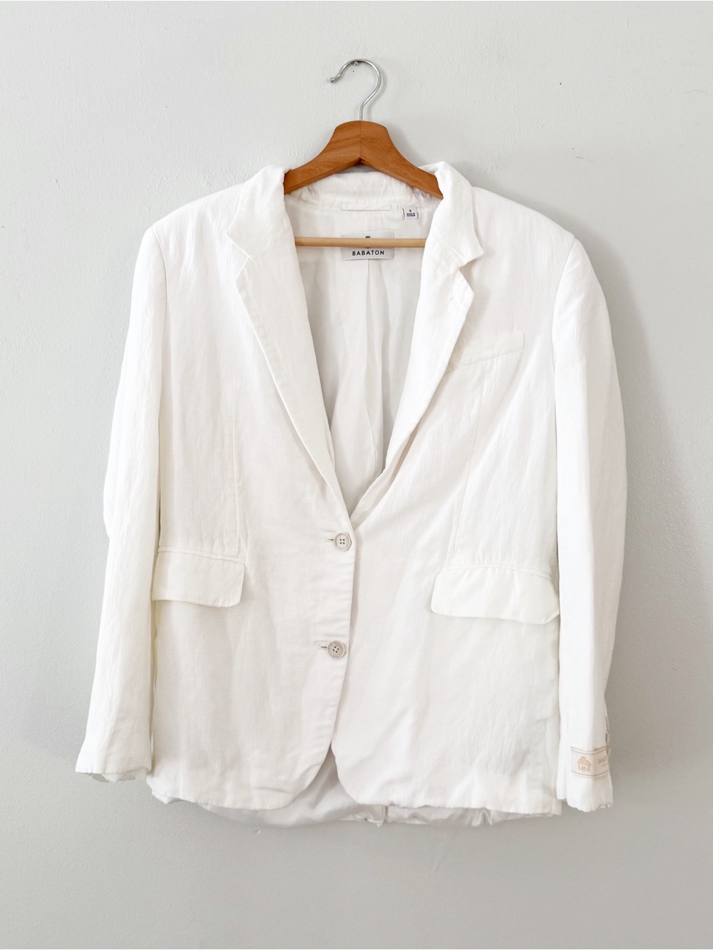 BABATON Linen Blend Aritzia Blazer Jacket Women's Size Small  White NWOT.